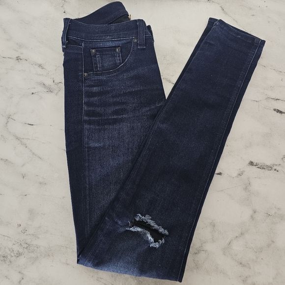 Rag & Bone High Rise 10 Inch Skinny Distressed Dark Blue Jeans 26 Preowned - Picture 4 of 9